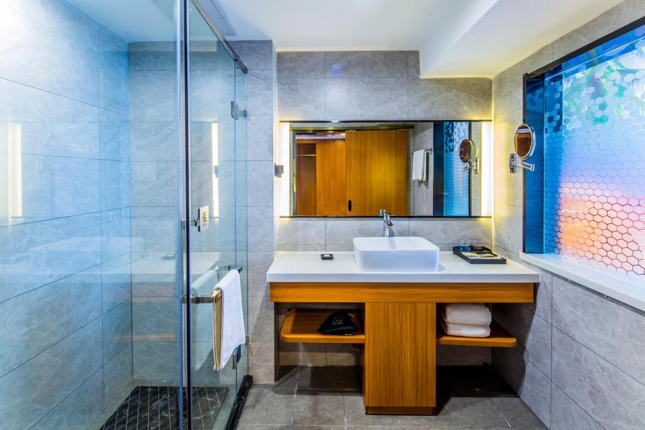 Linda Seaview Hotel Санья Экстерьер фото